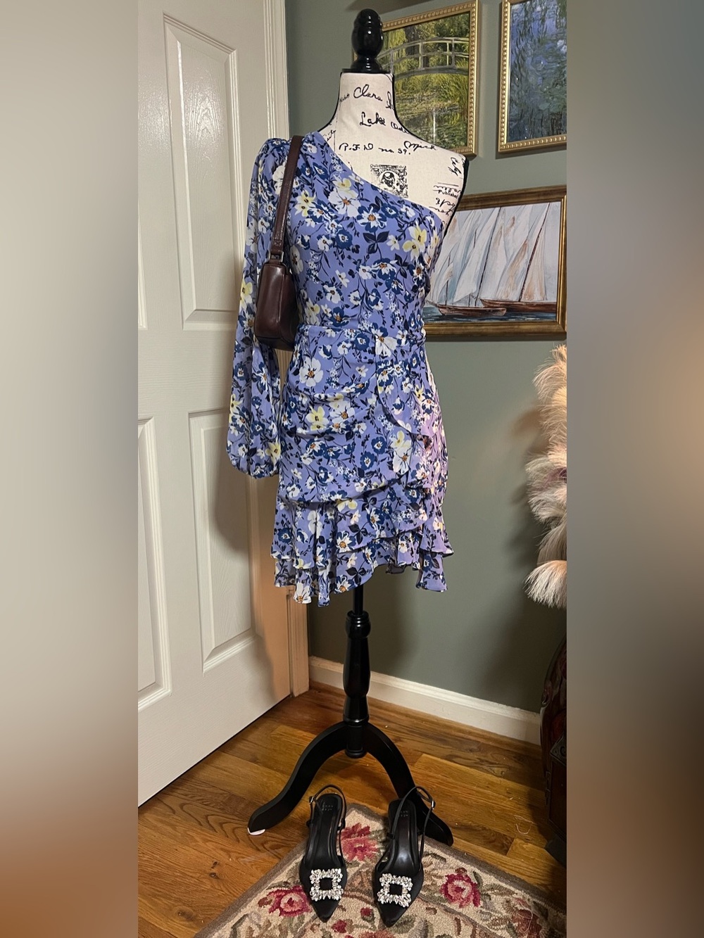 ASTR Floral One Shoulder Periwinkle Ruffle Mini Dress Size Large - Picture 2 of 6